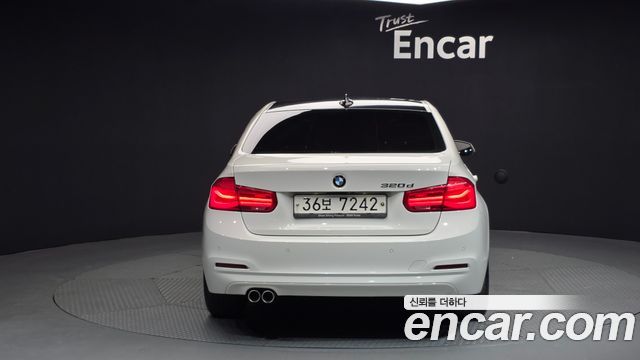BMW 3-Series 2018 — photo 4