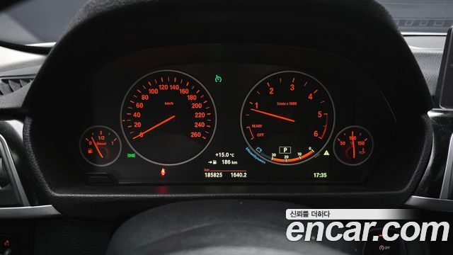 BMW 3-Series 2018 — photo 8