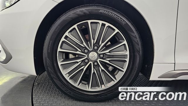 Hyundai Grandeur 2018 — photo 5