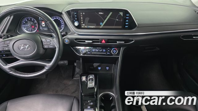 Hyundai Sonata 2022 — photo 15