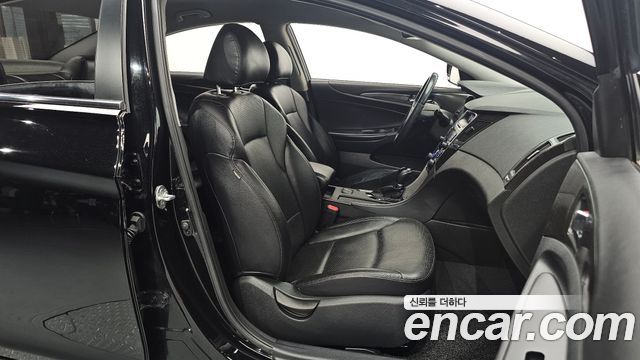 Hyundai Sonata 2012 — photo 10