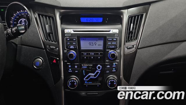 Hyundai Sonata 2012 — photo 14