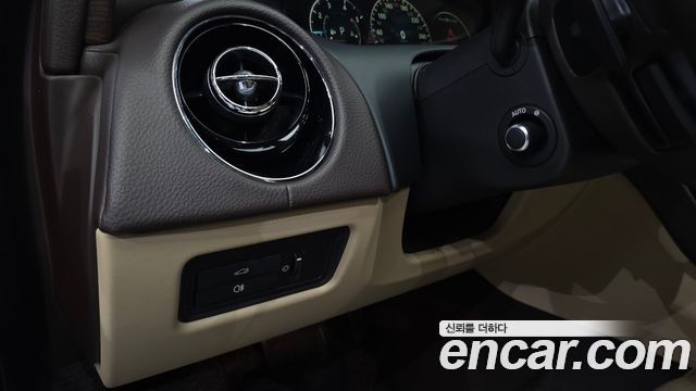 Jaguar XJ 2016 — photo 13