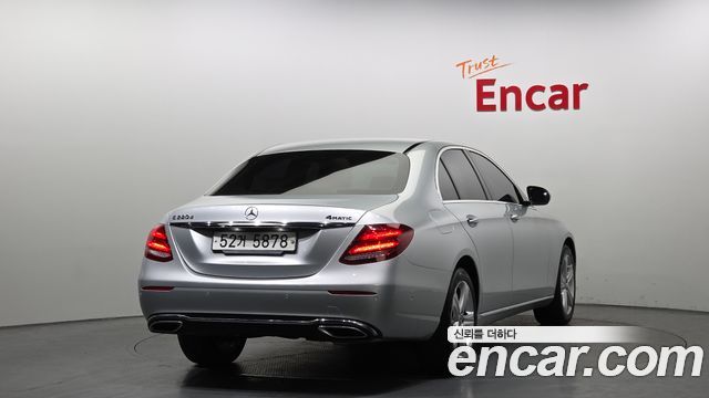 Mercedes-Benz E-Class 2018 — photo 2