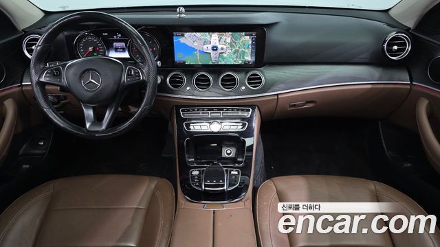 Mercedes-Benz E-Class 2018 — photo 7