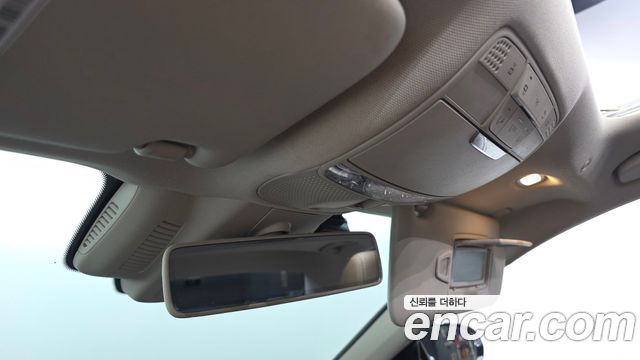 Mercedes-Benz E-Class 2018 — photo 18