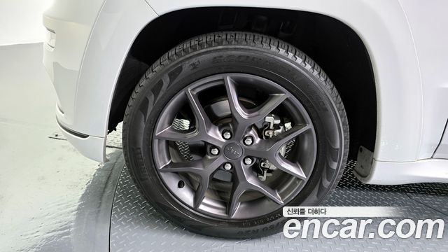 Jeep Cherokee 2020 — photo 5