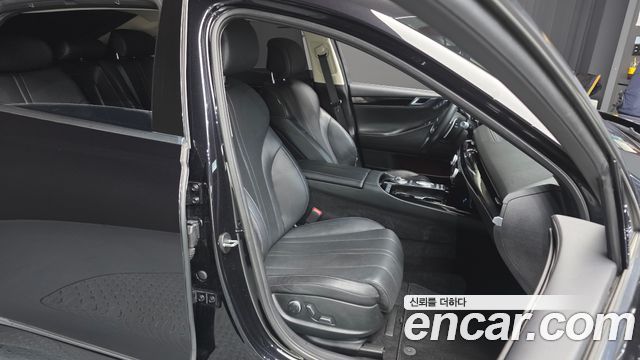 Genesis G80 2022 — photo 12