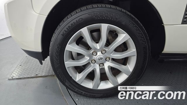 Land Rover Range Rover 2010 — photo 5