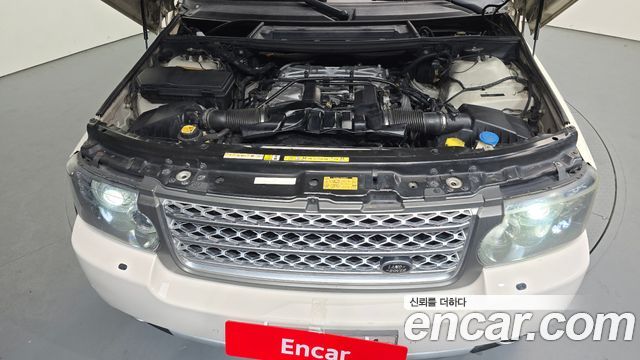 Land Rover Range Rover 2010 — photo 6