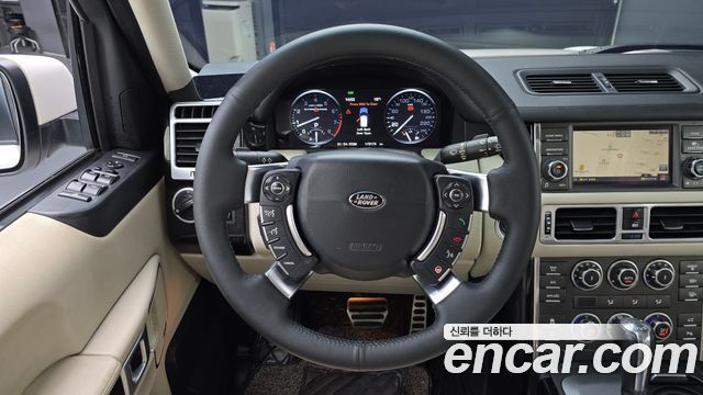 Land Rover Range Rover 2010 — photo 13