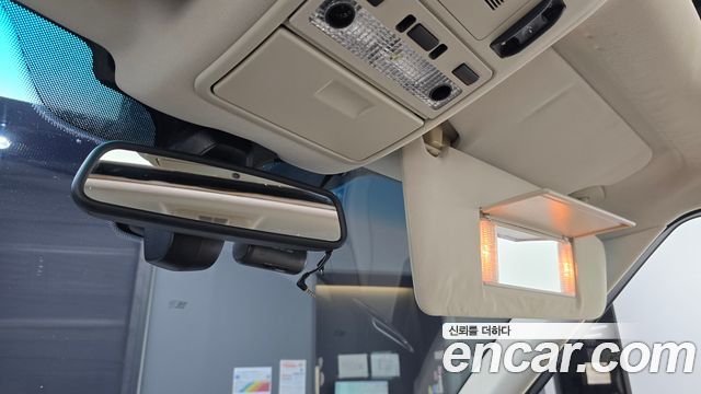 Land Rover Range Rover 2010 — photo 17