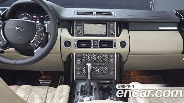 Land Rover Range Rover 2010 — photo 18
