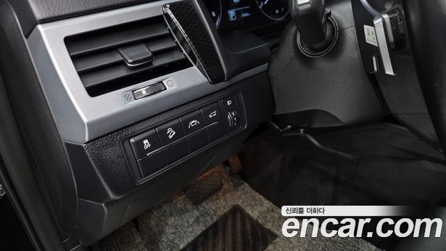 KG Mobility Rexton 2021 — photo 16