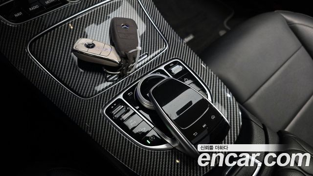 Mercedes-Benz E-Class 2018 — photo 19