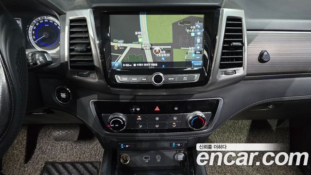 KG Mobility Rexton 2019 — photo 14