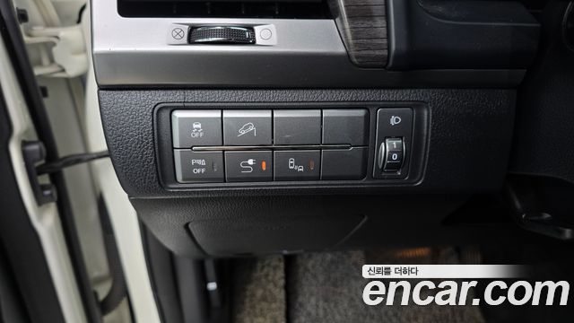 KG Mobility Rexton 2019 — photo 16