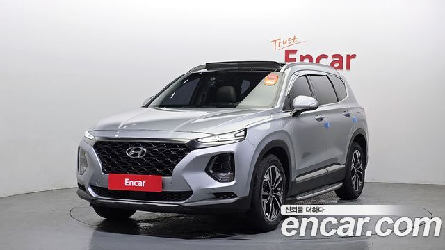 Hyundai Santafe 2019 — photo 1