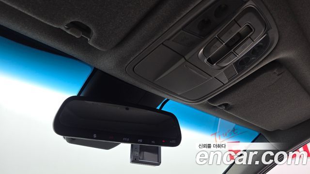 Hyundai Santafe 2019 — photo 16