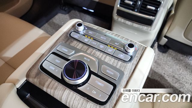 Kia K9 2025 — photo 19