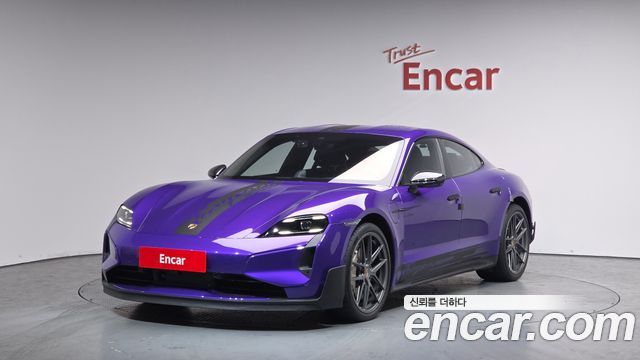 Porsche Taycan 2025 — photo 1