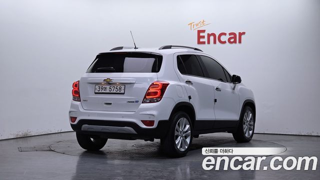 Chevrolet Korea Trax 2018 — photo 2