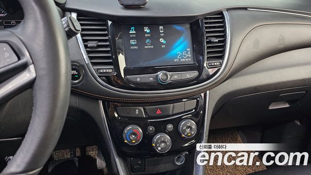 Chevrolet Korea Trax 2018 — photo 14