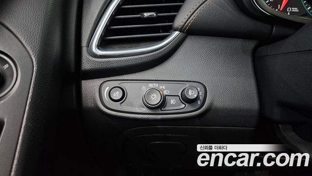 Chevrolet Korea Trax 2018 — photo 17