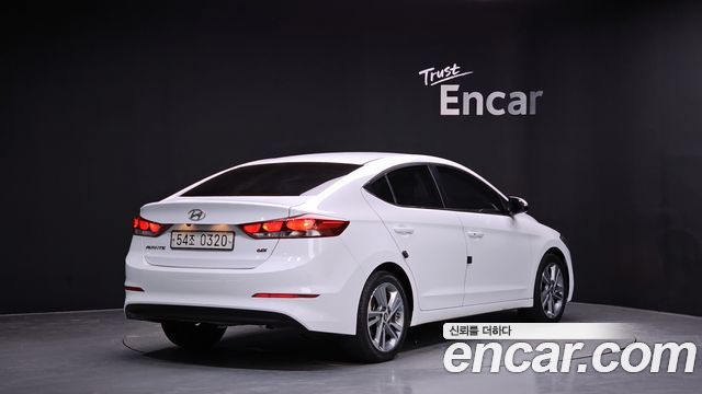 Hyundai AVANTE 2017 — photo 2