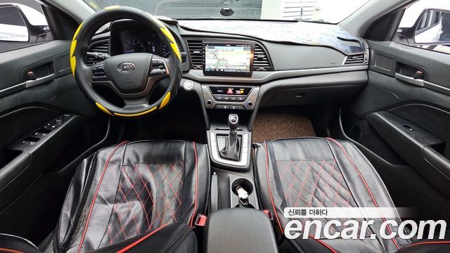 Hyundai AVANTE 2017 — photo 7