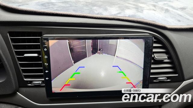 Hyundai AVANTE 2017 — photo 15