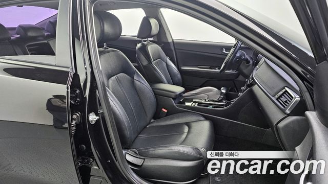 Kia K5 2016 — photo 10