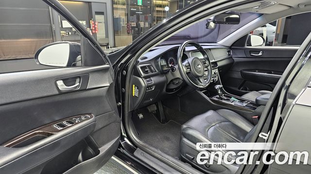 Kia K5 2016 — photo 11