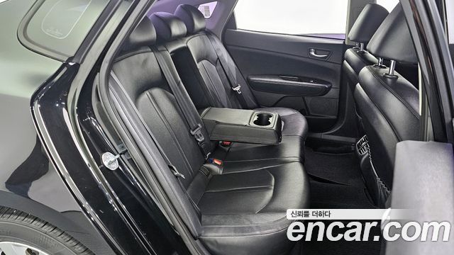 Kia K5 2016 — photo 12