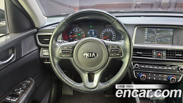 Kia K5 2016 — photo 14