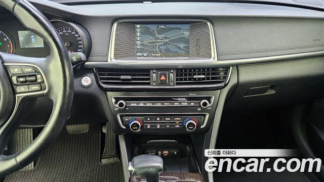 Kia K5 2016 — photo 15