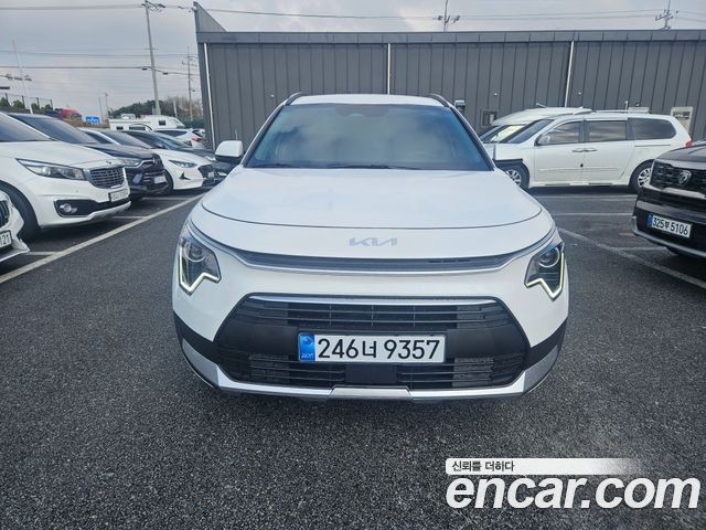 Kia Niro 2025 — photo 2