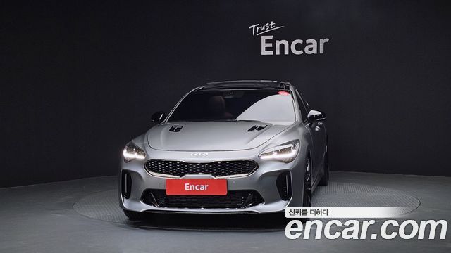 Kia Stinger 2023 — photo 3