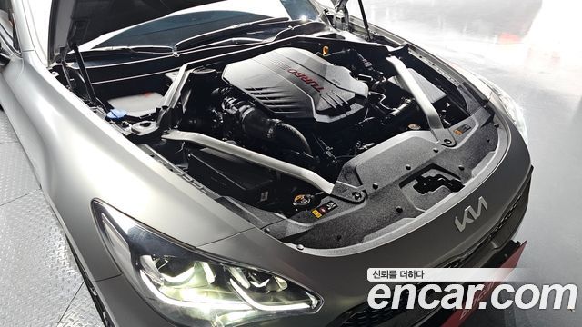 Kia Stinger 2023 — photo 6