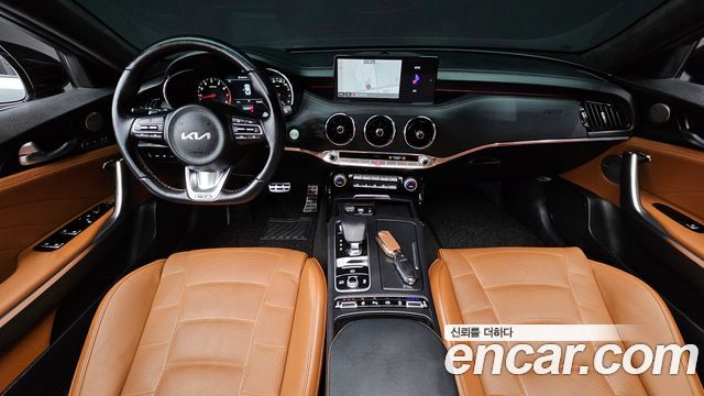 Kia Stinger 2023 — photo 7