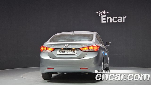 Hyundai AVANTE 2011 — photo 4