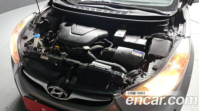 Hyundai AVANTE 2011 — photo 6