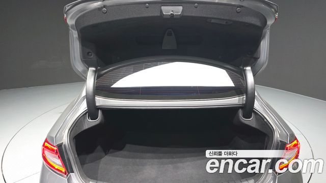 Hyundai Grandeur 2018 — photo 20