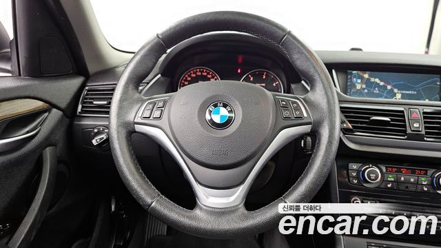 BMW X1 2015 — photo 13