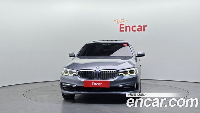 BMW 5-Series 2019 — photo 3