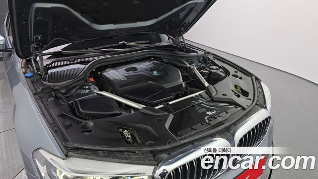 BMW 5-Series 2019 — photo 6