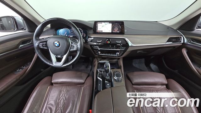 BMW 5-Series 2019 — photo 7