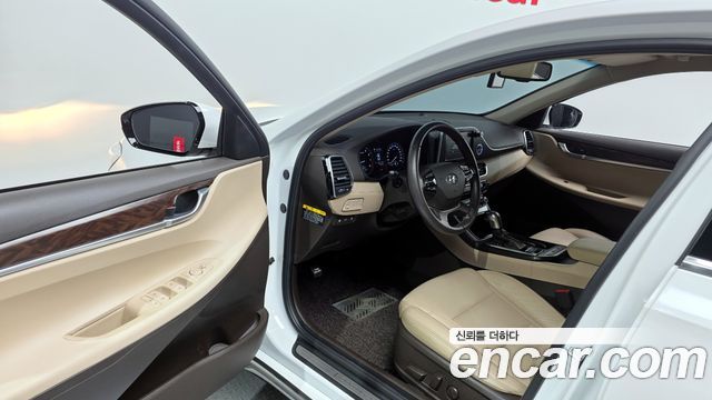 Hyundai Grandeur 2018 — photo 10
