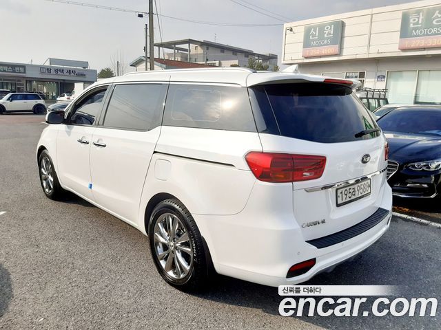Kia Canival 2019 — photo 6