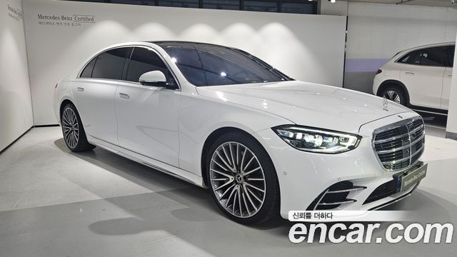 Mercedes-Benz S-Class 2025 — photo 2